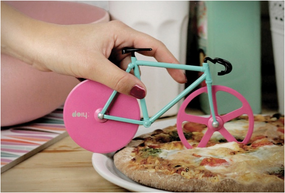 Fixie pizza cutter 3