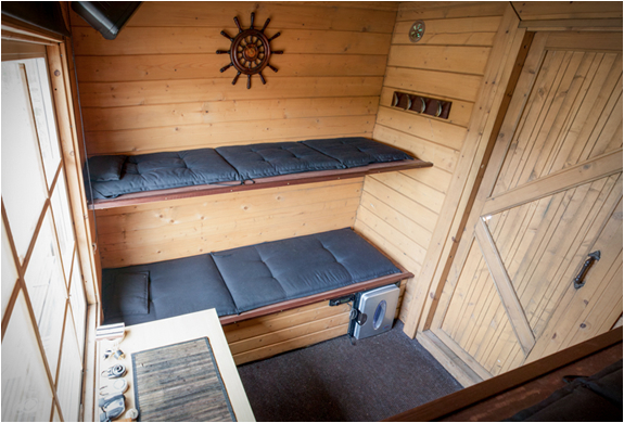 floating-sauna-houseboat-3.jpg