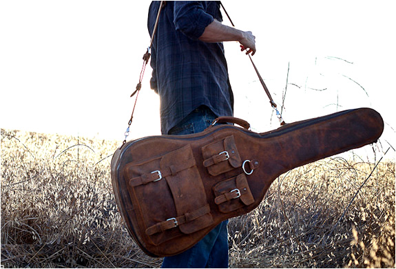 Vintage Guitar Case