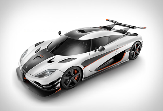 koenigsegg-one-3.jpg