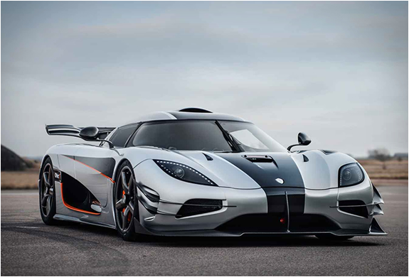 koenigsegg-one-6.jpg