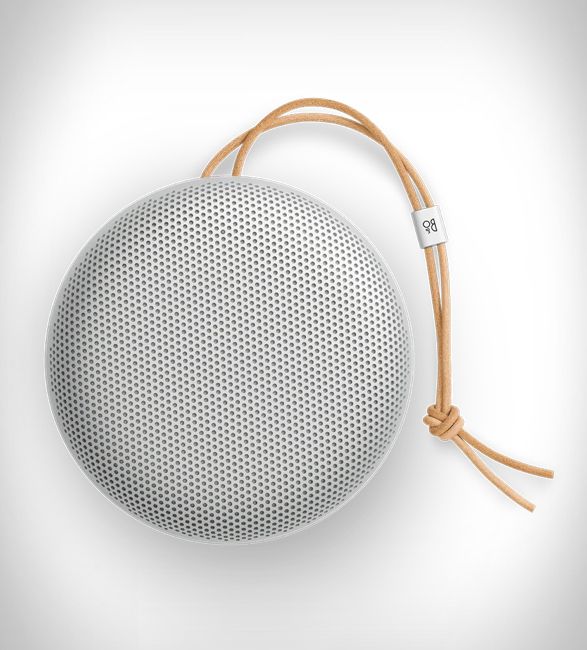 beosound-a1-3rd-gen-speaker-3.jpg | Image