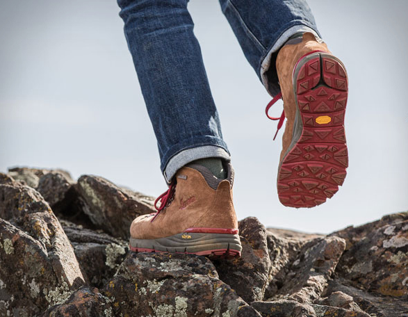 Danner Mountain 600