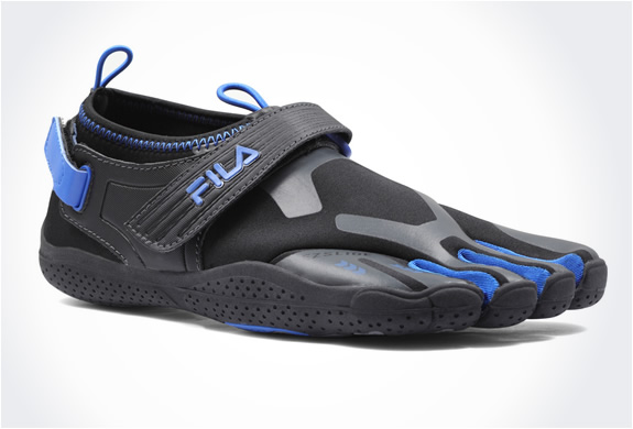 Fila toe shoes online on sale