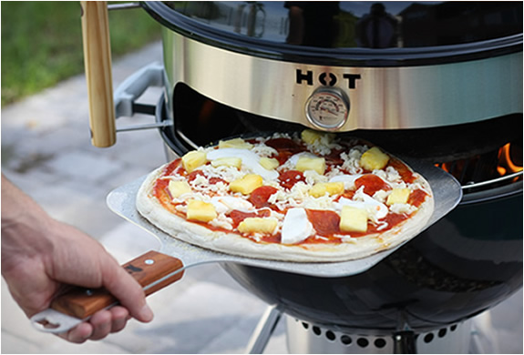 Kettle Pizza Turn Your Kettle Grill Into An Outdoor Pizza Oven