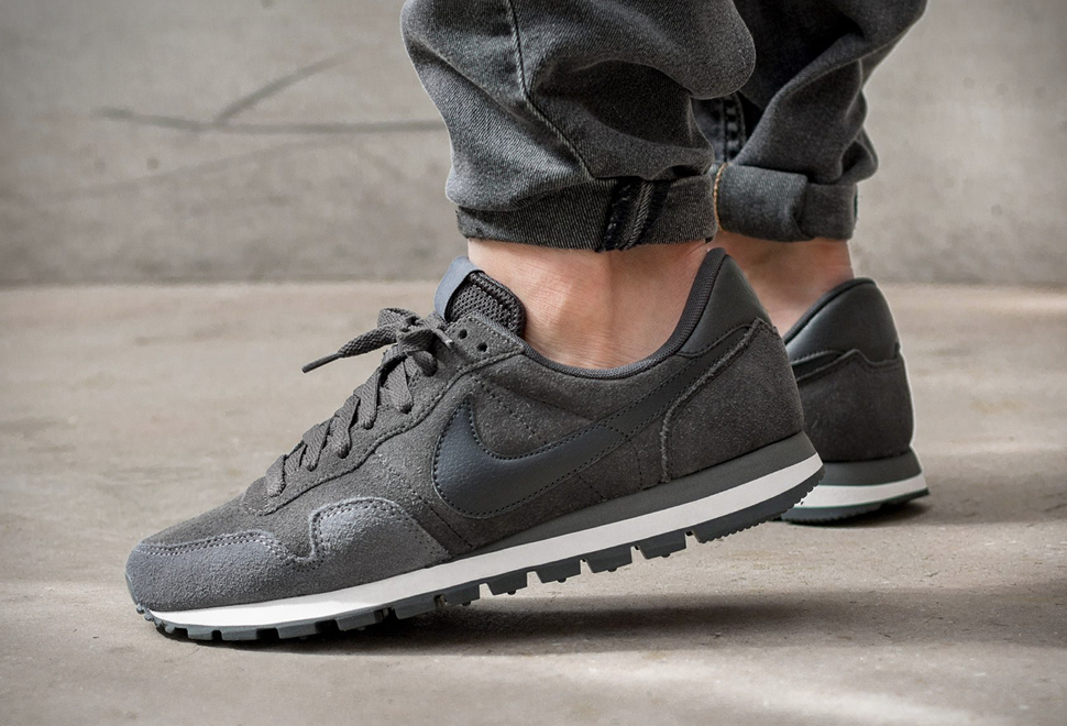 Nike Air Pegasus 83 Leather