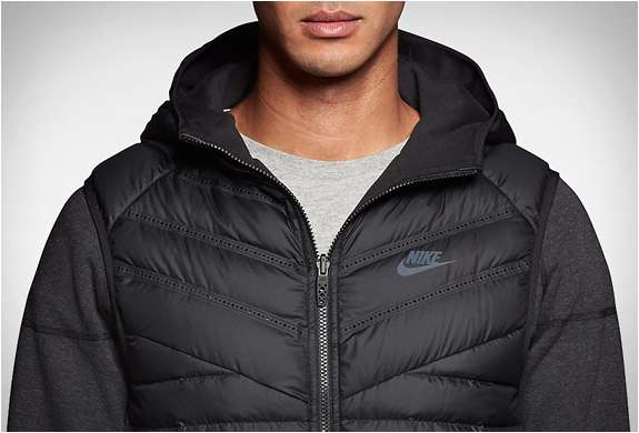 Nike Tech Fleece Aeroloft Windrunner