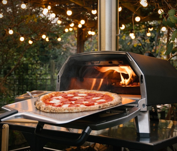 Ooni Karu 16 Pizza Oven