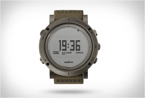 Suunto essential watch online