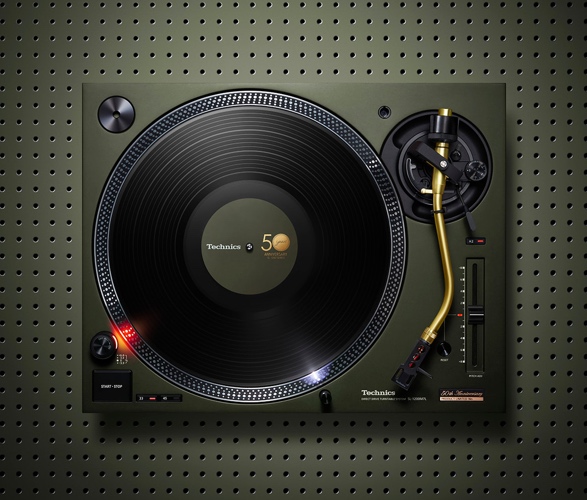 Technics SL-1200M7L DJ Turntable